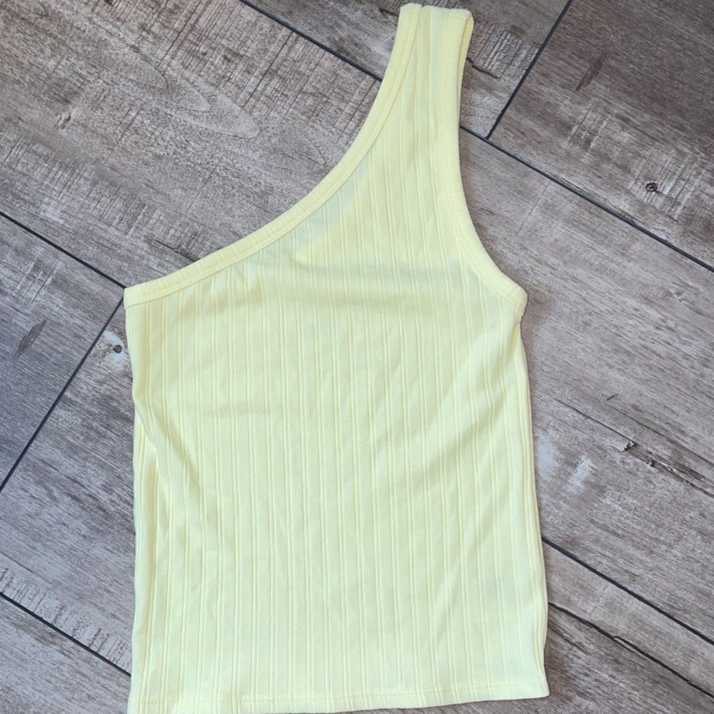 American Eagle One-Shoulder Top